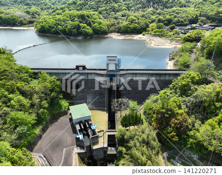 Ouchi Dam, Higashikagawa City, Kagawa Prefecture Ouchi Dam, Higashikagawa City, Kagawa Prefecture 141220271