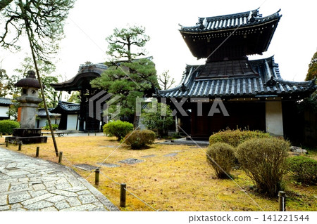 京都府,大谷祖陵,太鼓堂及正門,京都市東山區圓山町,2022年3月 京都府,大谷祖陵,太鼓堂及正門,京都市東山區圓山町,2022年3月 141221544