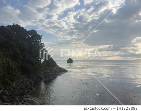 從冰見線列車車窗望出去的景色 從冰見線列車車窗望出去的景色 141228882