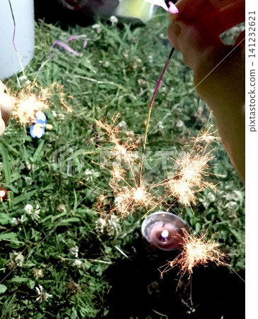 Sparkler Sparkler 141232621