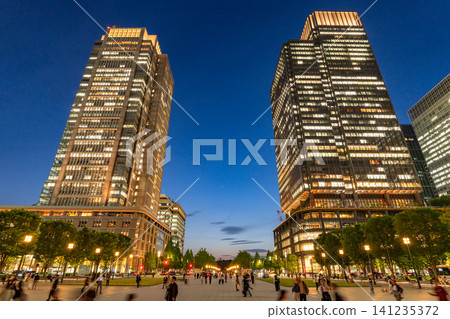 The night view of Tokyo's Marunouchi district and its cluster of skyscrapers. 141235372