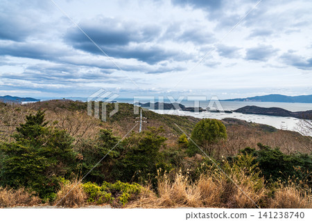 從大平山眺望長島和小豆島:新年景色2,岡山縣瀨戶內市 從大平山眺望長島和小豆島:新年景色2,岡山縣瀨戶內市 141238740