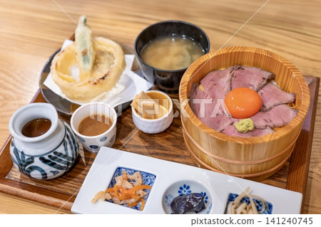 Luxurious Beef Hitsumabushi Lunch Set Luxurious Beef Hitsumabushi Lunch Set 141240745