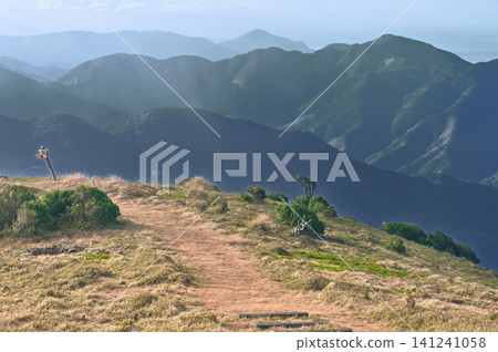 伊豆半島山脊步道:玉之山、宇久須峠、草脊步道及笠淵山觀景點 伊豆半島山脊步道:玉之山、宇久須峠、草脊步道及笠淵山觀景點 141241058
