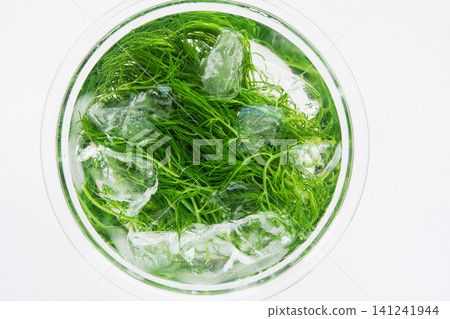 Boiled sea beans in cold water to bring out their color. Boiled sea beans in cold water to bring out their color. 141241944