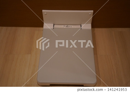 Changing table Changing table 141241953