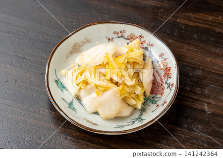 Refreshing and delicious lightly pickled napa cabbage Refreshing and delicious lightly pickled napa cabbage 141242364