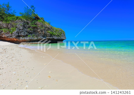 [Okinawa Prefecture] Sunny Zane Beach (Ura-Maeda Beach) 141243261
