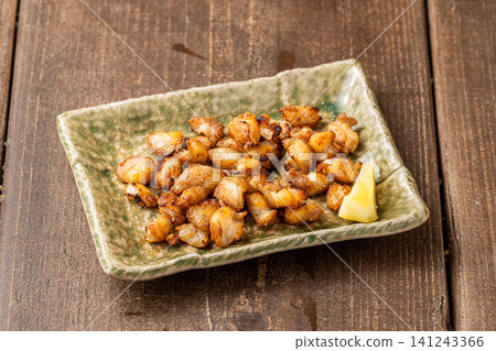 口感最佳的酥脆之選:炭烤圓軟骨 口感最佳的酥脆之選:炭烤圓軟骨 141243366