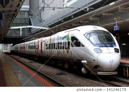特急接力海鷗號(885系:佐世保Lineラッピngu列車) 特急接力海鷗號(885系:佐世保Lineラッピngu列車) 141246179