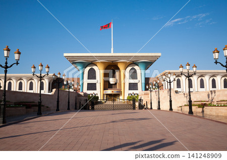 Al Alam Palace front view, Muscat, Oman Al Alam Palace front view, Muscat, Oman 141248909