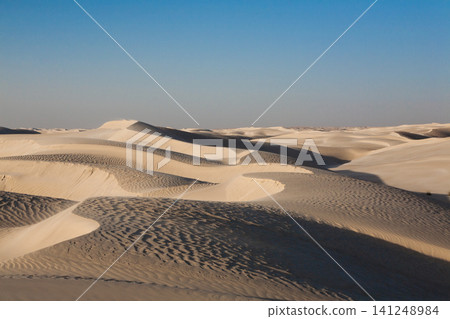 White dunes near Al Khaluf, Oman desert White dunes near Al Khaluf, Oman desert 141248984