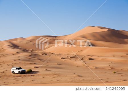 Off road vehicles in Rub al-Khali desert in Dhofar, Oman Off road vehicles in Rub al-Khali desert in Dhofar, Oman 141249005