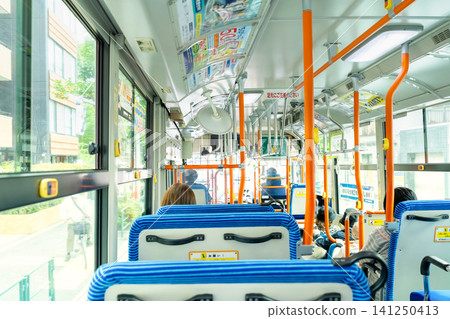 Route bus image Route bus image 141250413