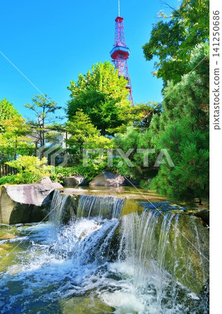 A view of the Sapporo City Hall garden. 141250686
