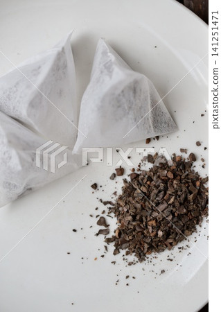 Water chestnut tea leaves and triangular tea bags; caffeine-free health tea. 141251471