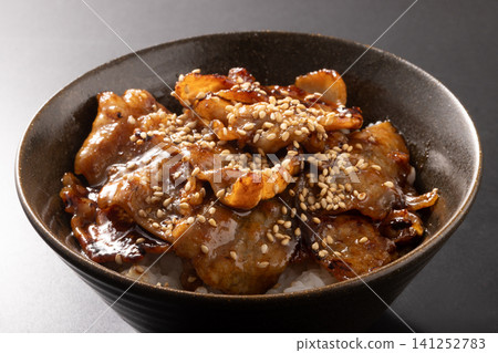 Pork belly yakiniku rice bowl Pork belly yakiniku rice bowl 141252783