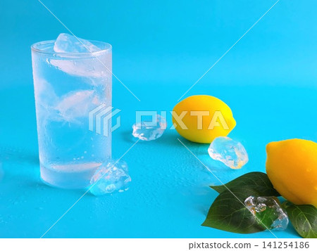 炎熱天氣要多喝水~1 炎熱天氣要多喝水~1 141254186