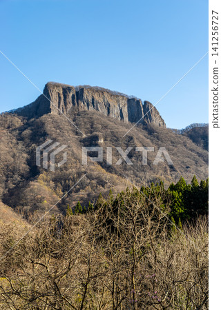 The cliffs of Arafune Mountain, early spring, d-1 The cliffs of Arafune Mountain, early spring, d-1 141256727