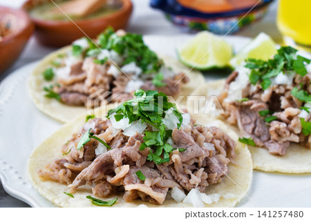 Beef tacos (Beef tacos, Tacos de res) Beef tacos (Beef tacos, Tacos de res) 141257480