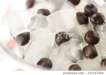 Bean jelly with wasanbon sugar syrup Bean jelly with wasanbon sugar syrup 141261969