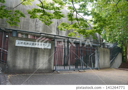 Summer entrance to the outdoor stage at Ueno Park 141264771