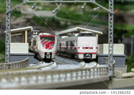Model train 683 series Limited Express Hakutaka 13 Model train 683 series Limited Express Hakutaka 13 141266292