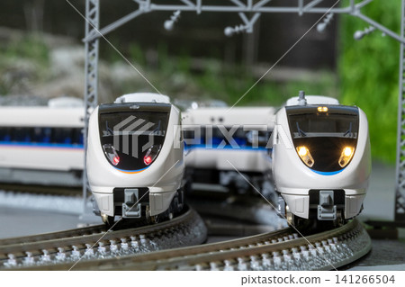 Model train 683 series Limited Express Shirasagi/Thunderbird 04 141266504