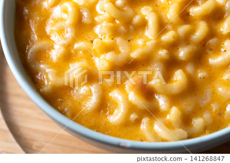 Creamy mac and cheese in a bowl Creamy mac and cheese in a bowl 141268847
