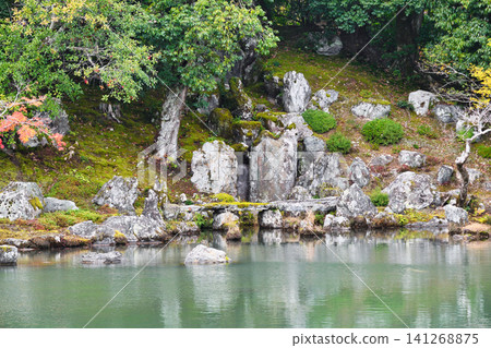 Kyoto, Tenryu-ji Temple, Sogenchi Garden, Ryumon Waterfall (Ukyo-ku, Kyoto City, Kyoto Prefecture) Kyoto, Tenryu-ji Temple, Sogenchi Garden, Ryumon Waterfall (Ukyo-ku, Kyoto City, Kyoto Prefecture) 141268875