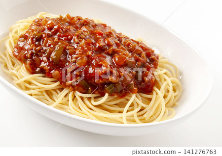 spaghetti with meat sauce spaghetti with meat sauce 141276763