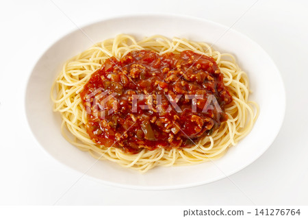 spaghetti with meat sauce spaghetti with meat sauce 141276764