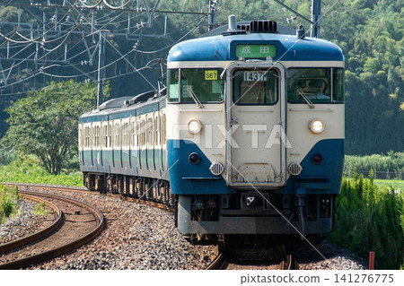 113 series train, Narita Line 141276775