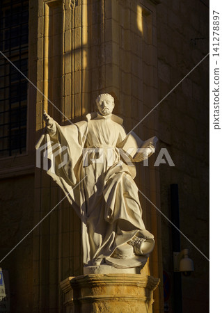 VALLETTA, MALTA - NOVEMBER 12, 2018 - Ancient statues of the city VALLETTA, MALTA - NOVEMBER 12, 2018 - Ancient statues of the city 141278897
