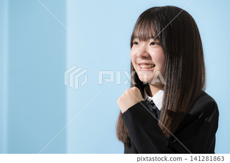 A light blue background shows the upper body of a Japanese high school or middle school girl walking towards the future, symbolizing a positive outlook on exams and youth. A light blue background shows the upper body of a Japanese high school or middle school girl walking towards the future, symbolizing a positive outlook on exams and youth. 141281863