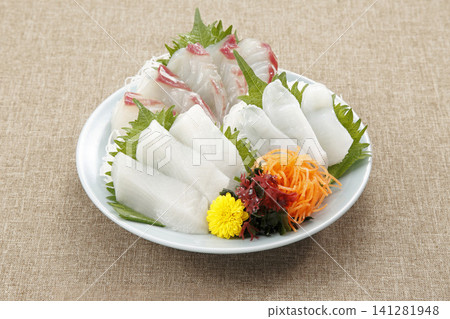 Assortment of 3 types of sashimi from the Seto Inland Sea Assortment of 3 types of sashimi from the Seto Inland Sea 141281948