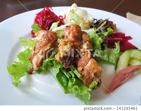 Main dish: Chicken plate Main dish: Chicken plate 141285461
