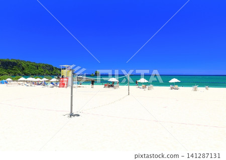 [Okinawa Prefecture] Nabee Beach, Onna Village Seaside Park, under clear skies 141287131