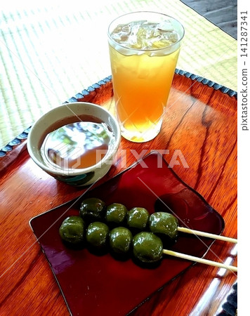京都:抹茶餃子、冰鎮甜糖漿和大麥茶 京都:抹茶餃子、冰鎮甜糖漿和大麥茶 141287341