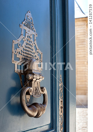 Entrance of a classic French mansion in Bordeaux city Entrance of a classic French mansion in Bordeaux city 141287539