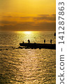 [Kanagawa Prefecture] Enoshima Island bathed in beautiful colors at sunset 141287863