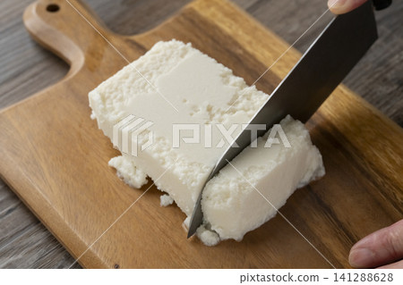 The process of making soy milk butter and its completion. The process of making soy milk butter and its completion. 141288628