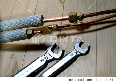 Air conditioner piping processing photos Air conditioner piping processing photos 141292251