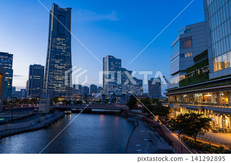 Night view of Yokohama Minato Mirai and cluster of skyscrapers Night view of Yokohama Minato Mirai and cluster of skyscrapers 141292895