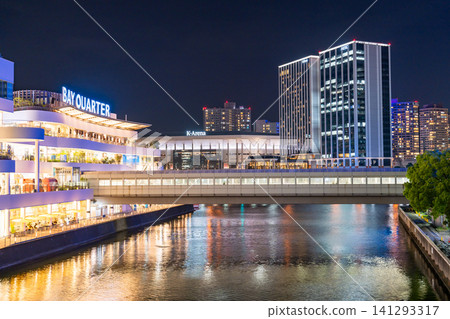 City night view around Yokohama Station 141293317