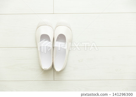 Brand new indoor shoes for elementary school students Brand new indoor shoes for elementary school students 141296300