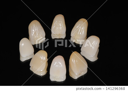 Would you like to have beautiful ceramic teeth? Would you like to have beautiful ceramic teeth? 141296368