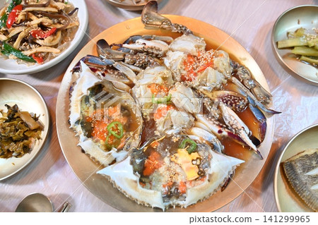 Traditional Korean Soy Sauce Marinated Raw Crab 141299965