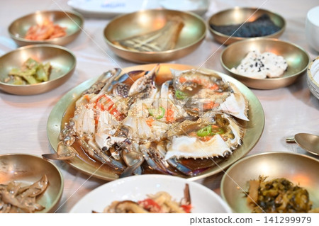 Traditional Korean Soy Sauce Marinated Raw Crab 141299979