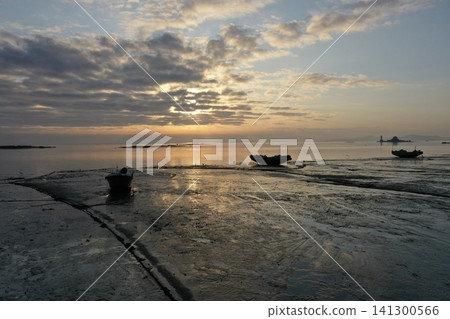 黎明前的台灣海峽與島嶼風光 黎明前的台灣海峽與島嶼風光 141300566